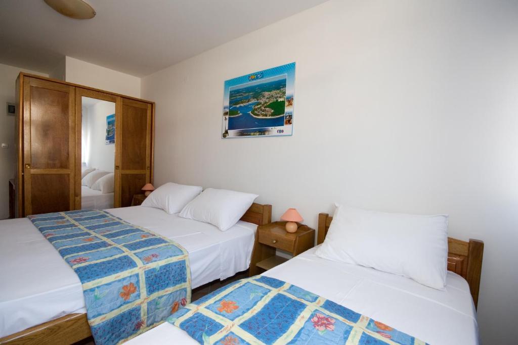 Apartments Valentino Vrsar Habitación foto