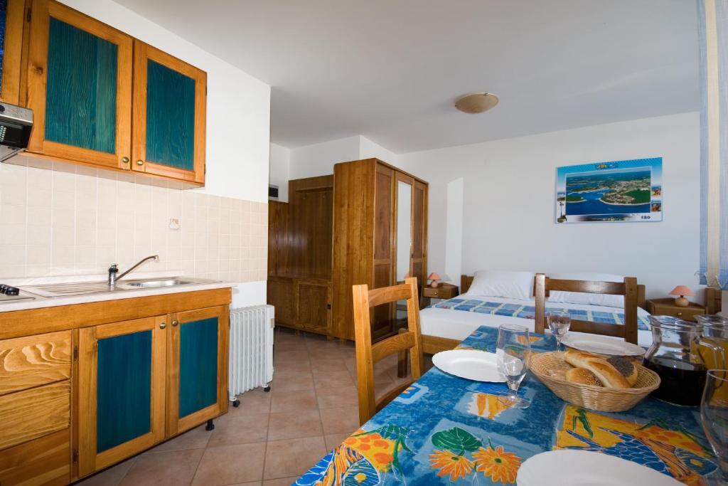 Apartments Valentino Vrsar Habitación foto